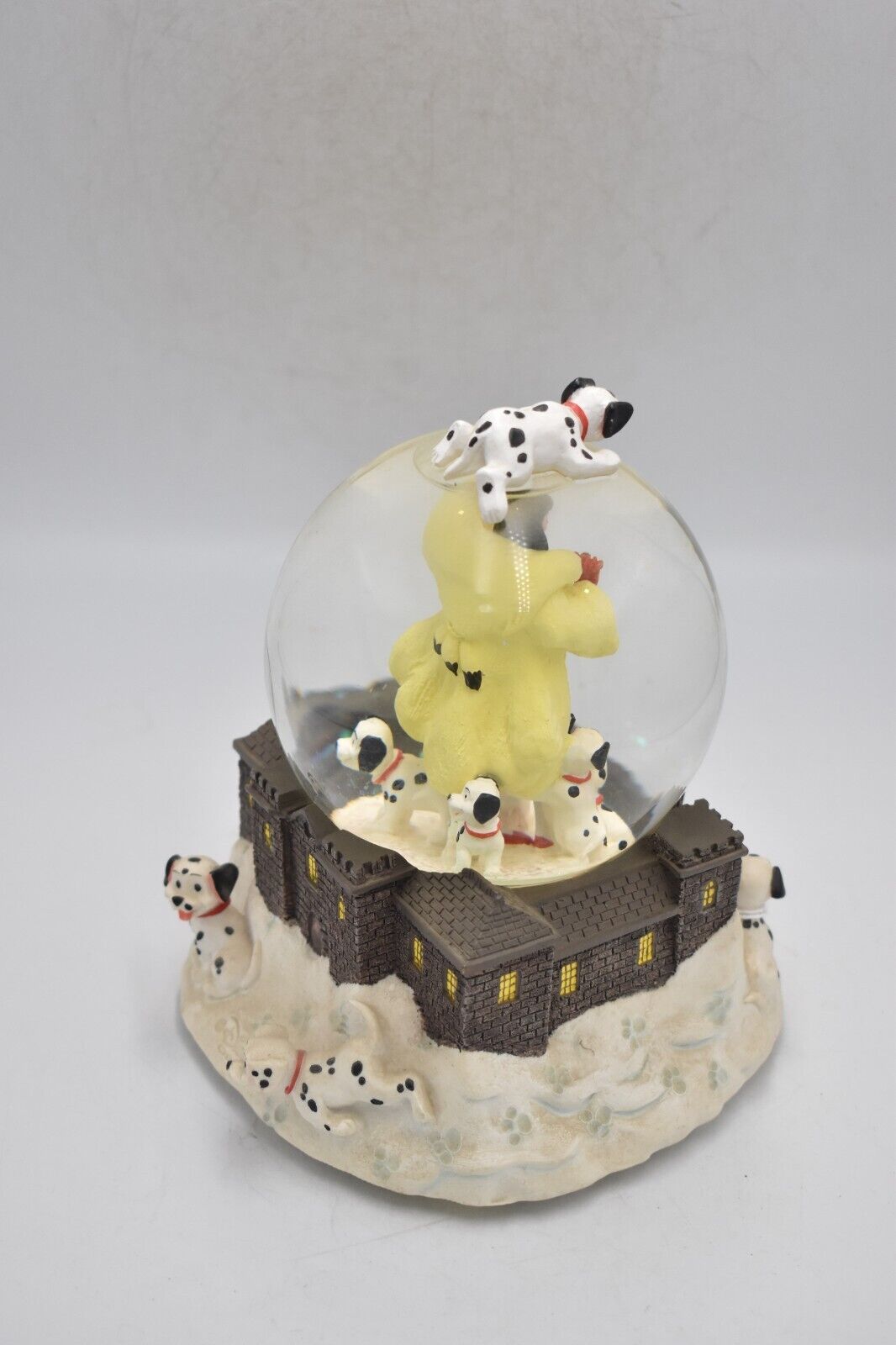 Disney 101 Dalmatians Cruella de Vil Musical Snow Globe