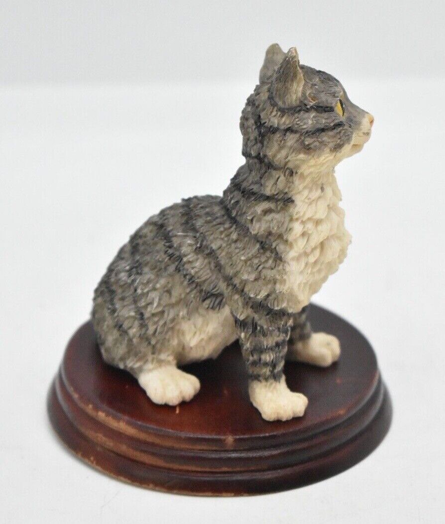 Regency Fine Arts Playful Pet Cat Figurine/ Statue/ Ornament