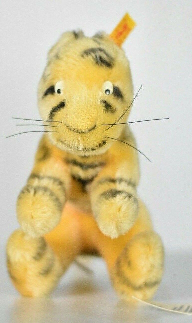 Steiff 660856 Winnie the Pooh Tigger Tagged & Bag Retired