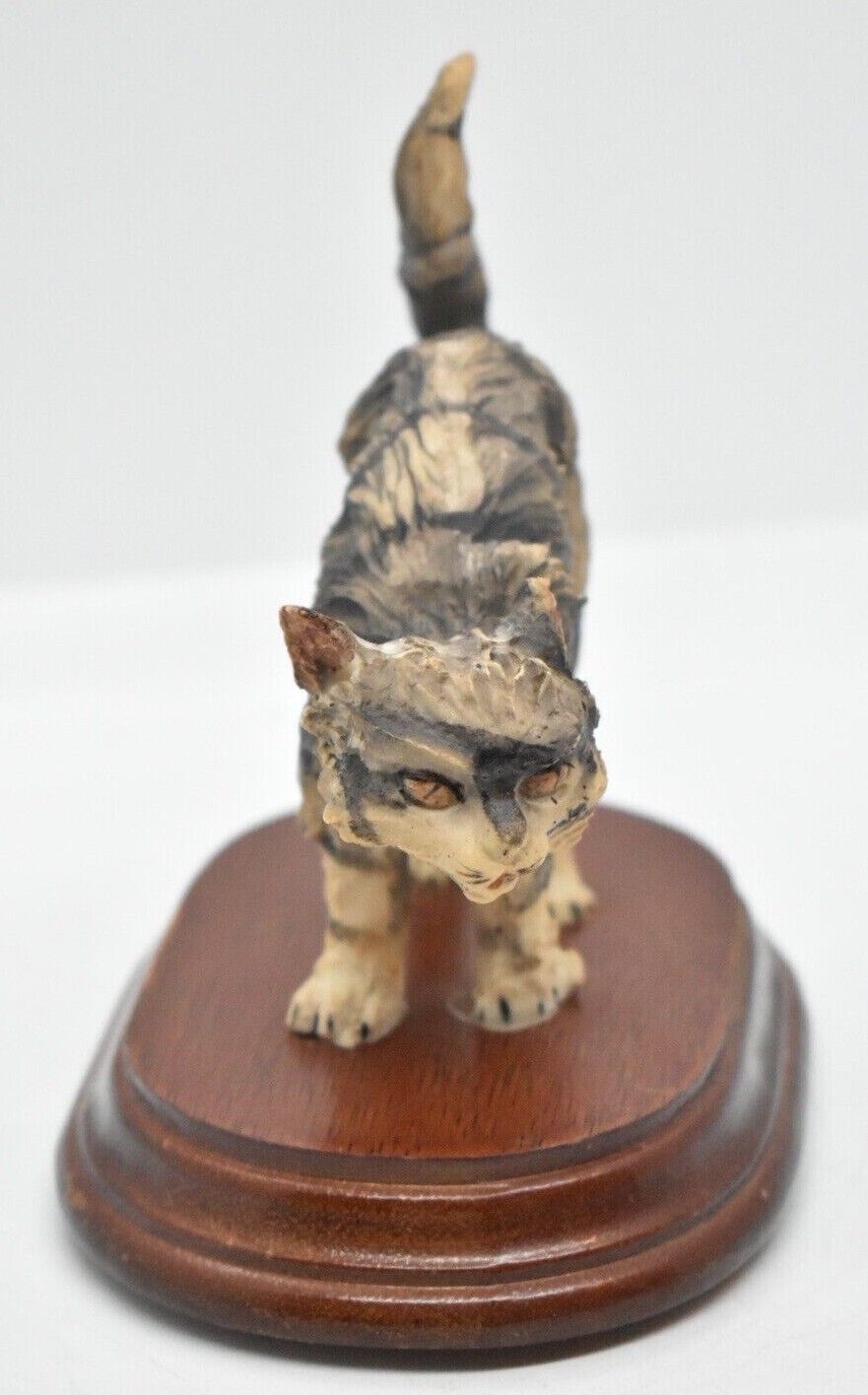 Vintage Resin Angry Tabby Cat Figurine/ Statue/ Ornament