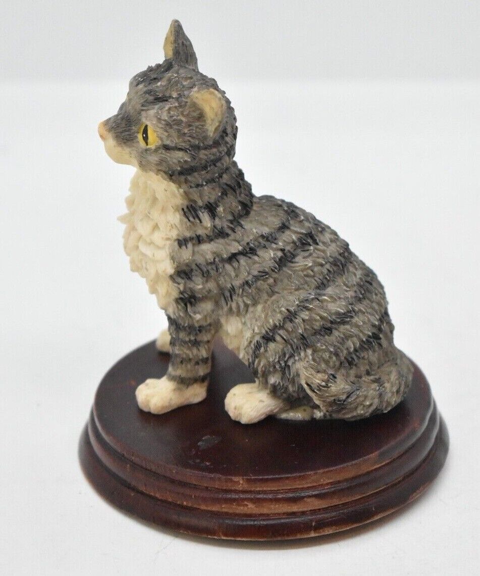 Regency Fine Arts Playful Pet Cat Figurine/ Statue/ Ornament