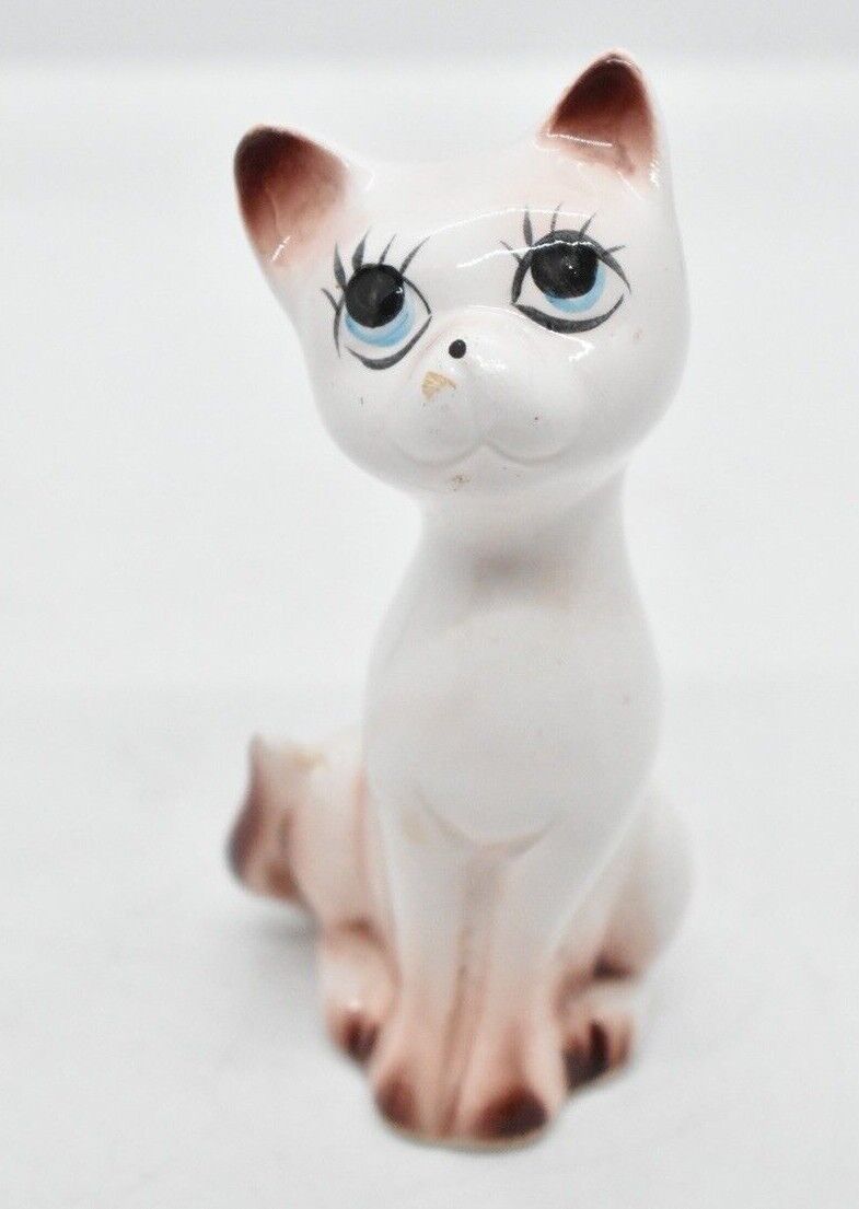 Vintage Kitsch Long Eyelash Handpainted Cat Figurine/ Ornament/ Statue